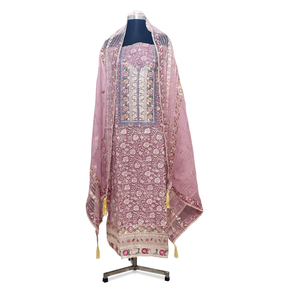 মসলিন অর্গানজা সিকোয়েন্স এর কাজ করা প্রিমিয়াম কোয়ালিটি  আন স্টিচ ৪-পিস ড্রেস ।